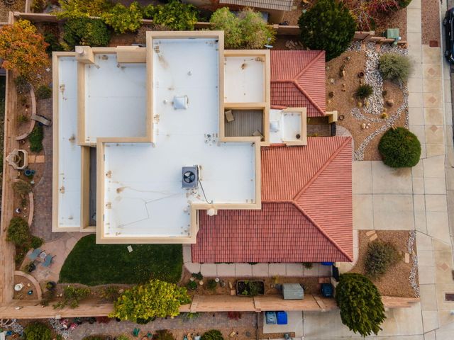 9820 Benton Street NW, Albuquerque, NM 87114