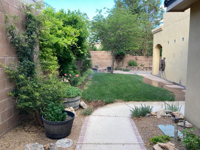 9820 Benton Street NW, Albuquerque, NM 87114