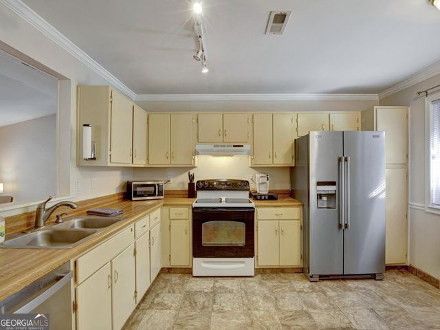 100 Quail Run, Peachtree City, GA 30269