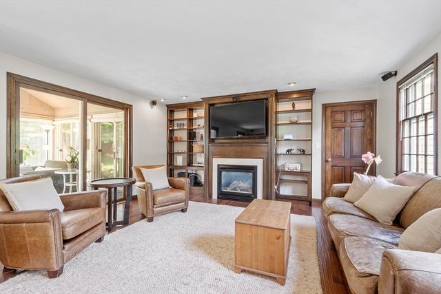 9 Butternut Road, Westford, MA 01886