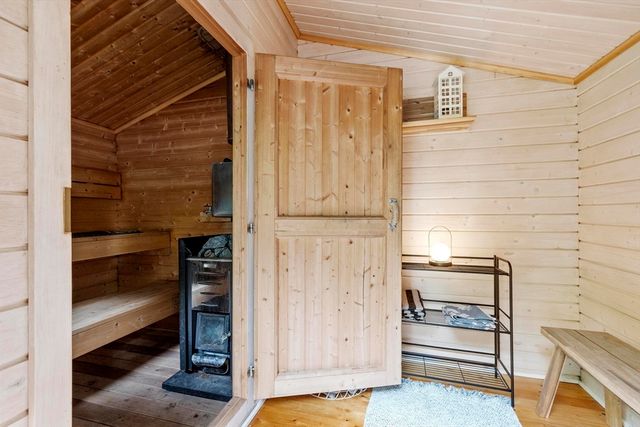 9 Butternut Road, Westford, MA 01886