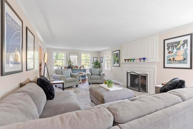 9 Butternut Road, Westford, MA 01886