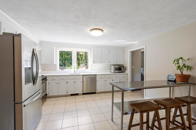 9 Butternut Road, Westford, MA 01886