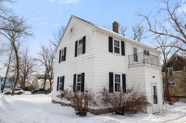 319 1st Avenue NW, Mayville, ND 58257