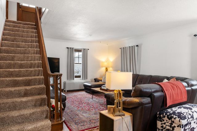 319 1st Avenue NW, Mayville, ND 58257