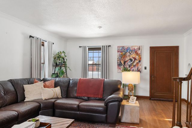 319 1st Avenue NW, Mayville, ND 58257