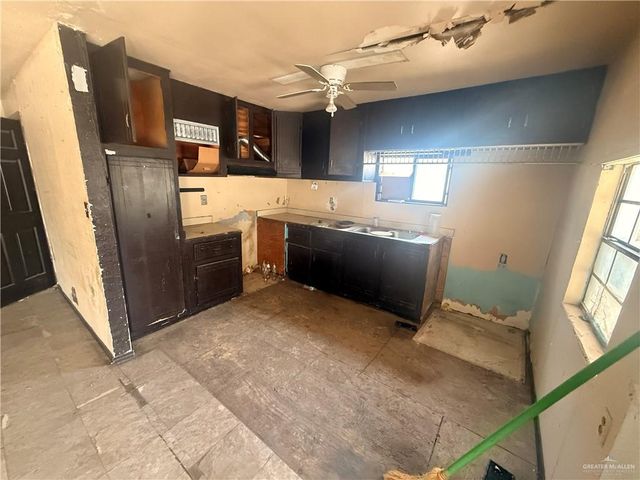 1402 Paseo Del Sol Street, Alamo, TX 78516