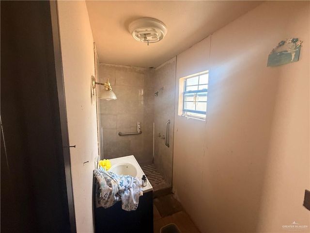 1402 Paseo Del Sol Street, Alamo, TX 78516