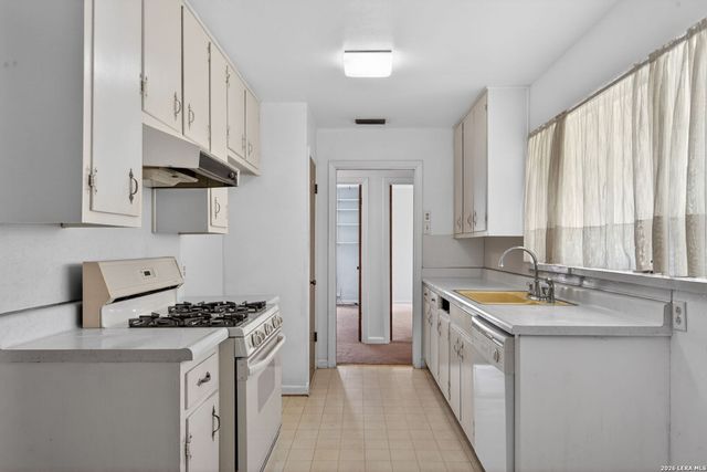 242 Middlebury, San Antonio, TX 78217