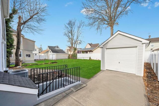 297 E Columbia Street, Hempstead, NY 11550