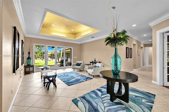 11070 SW 52nd Ct, Davie, FL 33328