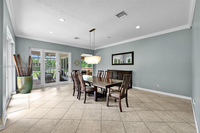 11070 SW 52nd Ct, Davie, FL 33328