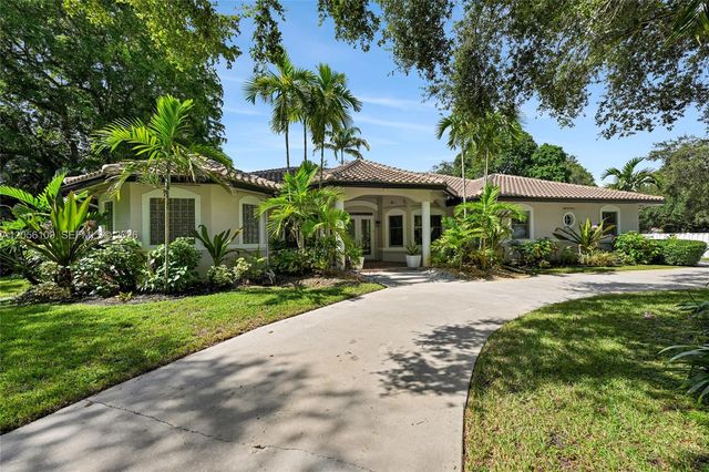 11070 SW 52nd Ct, Davie, FL 33328