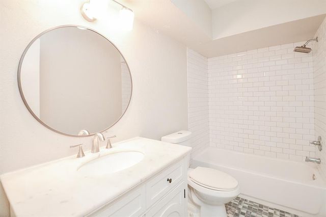 22118 Fincastle Drive, Katy, TX 77450
