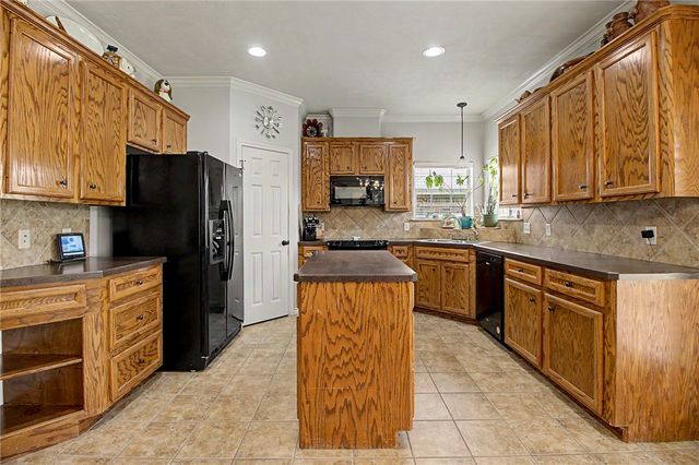110 Meir Lane, College Station, TX 77845