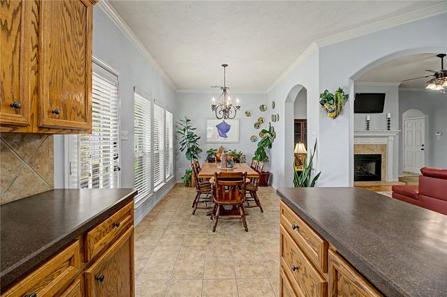 110 Meir Lane, College Station, TX 77845