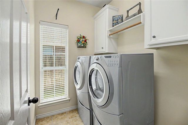 110 Meir Lane, College Station, TX 77845