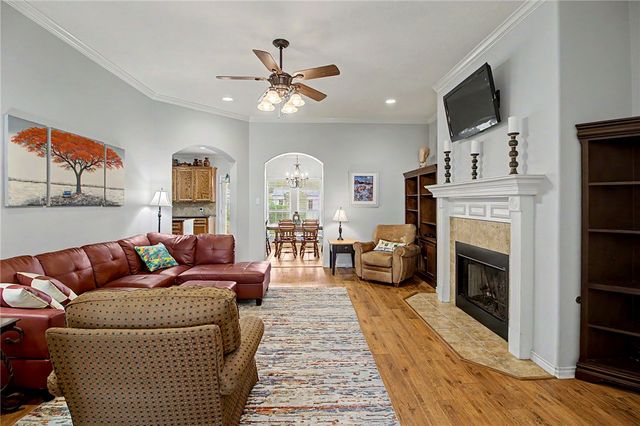 110 Meir Lane, College Station, TX 77845