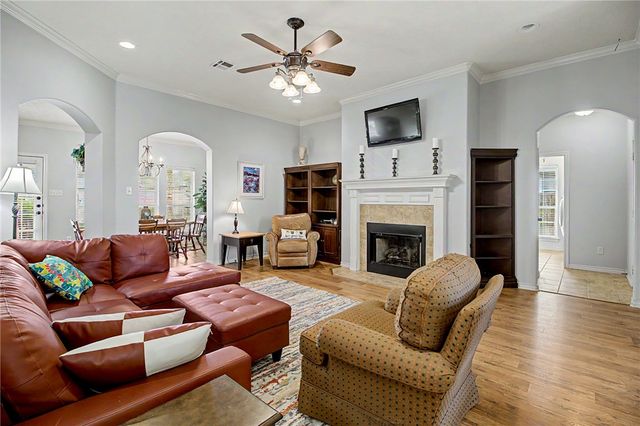 110 Meir Lane, College Station, TX 77845