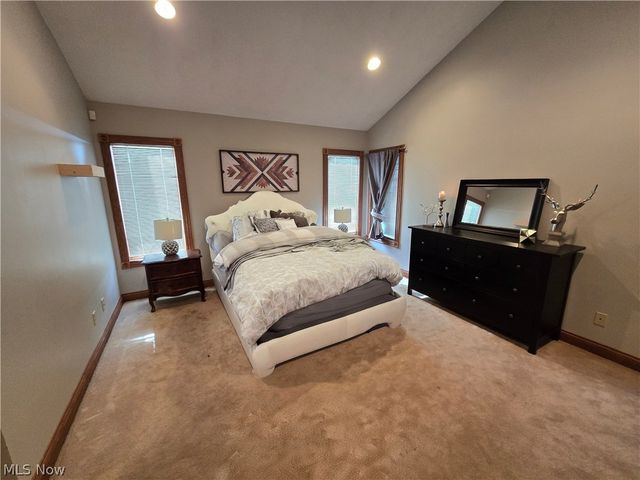 115 Cooper Drive, St Clairsville, OH 43950