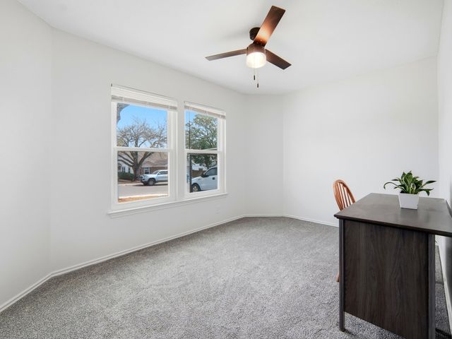 271 Saddle Brook Dr, San Antonio, TX 78245