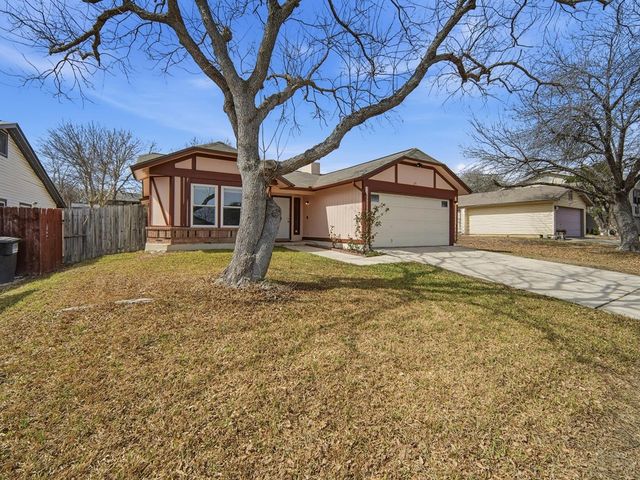 271 Saddle Brook Dr, San Antonio, TX 78245