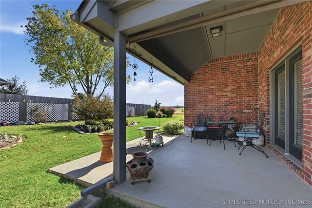 15715 S Broadway Street, Glenpool, OK 74033
