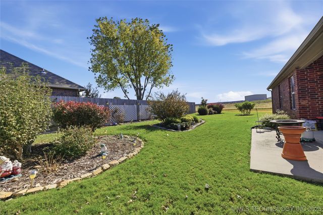 15715 S Broadway Street, Glenpool, OK 74033