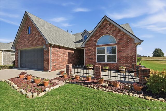 15715 S Broadway Street, Glenpool, OK 74033