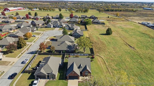 15715 S Broadway Street, Glenpool, OK 74033