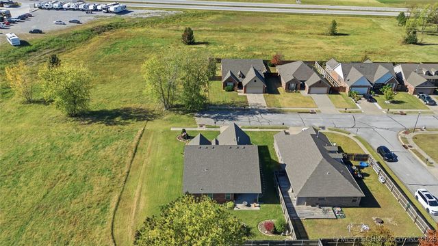 15715 S Broadway Street, Glenpool, OK 74033