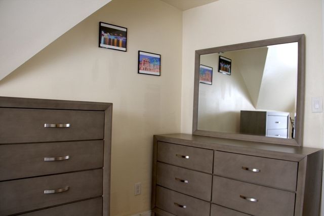 77-79 Willowwood St, Boston, MA 02124