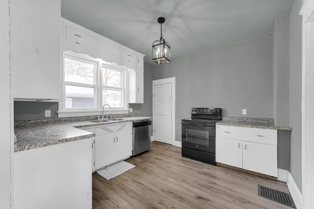 404 F Street, La Porte, IN 46350