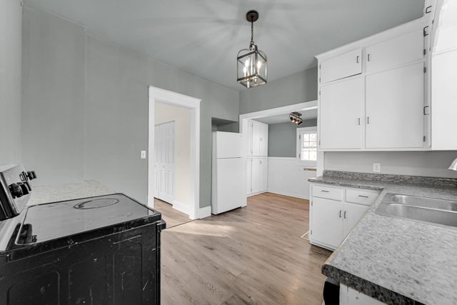 404 F Street, La Porte, IN 46350