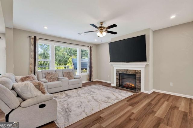 8080 Brewton Bend, Ball Ground, GA 30107