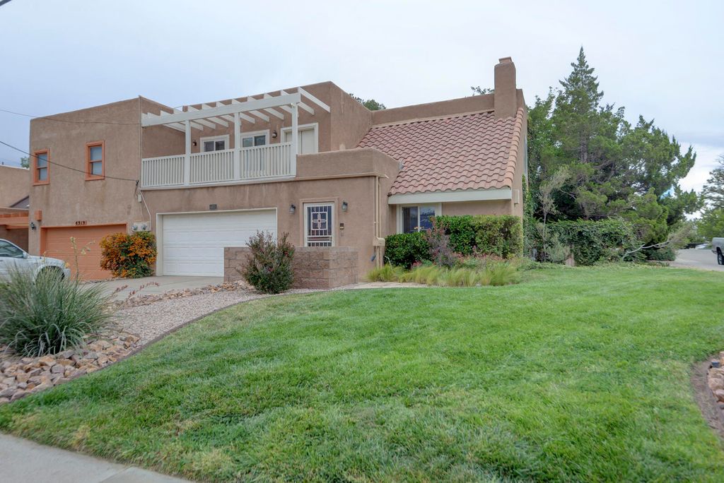 4923 MARBLE Avenue NE, Albuquerque, NM 87110