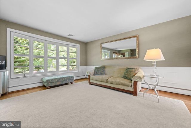 260 AVON RD, Springfield, PA 19064