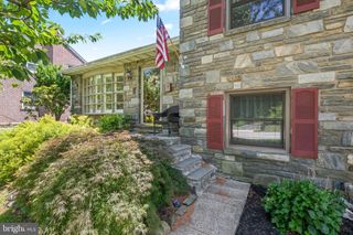 260 AVON RD, Springfield, PA 19064