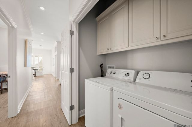 5380 Courtyard Dr, Gonzales, LA 70737