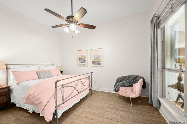 5380 Courtyard Dr, Gonzales, LA 70737