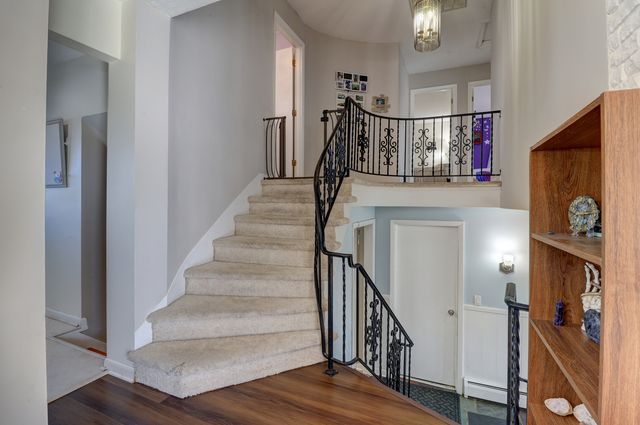 1411 2nd Avenue, Camanche, IA 52730