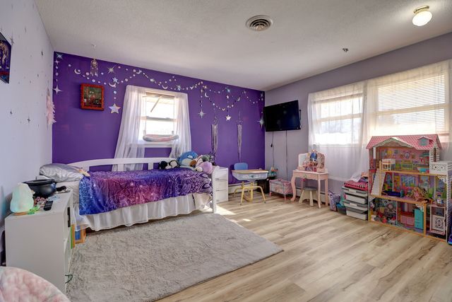 1411 2nd Avenue, Camanche, IA 52730