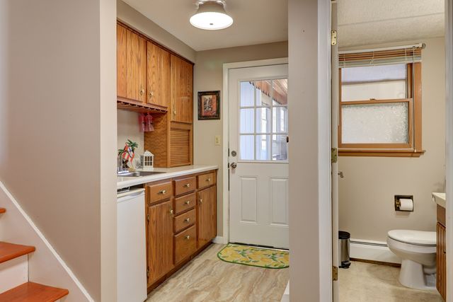 1411 2nd Avenue, Camanche, IA 52730