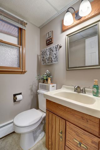 1411 2nd Avenue, Camanche, IA 52730