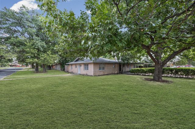 2804 Saint Edwards Circle, Austin, TX 78704