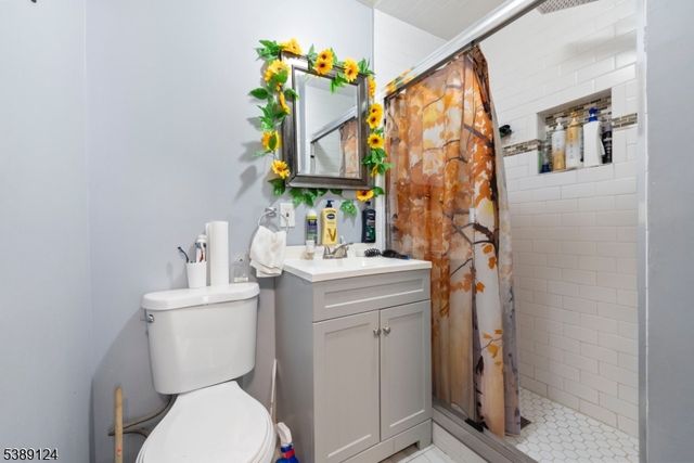 237 Astor St, Newark City, NJ 07114