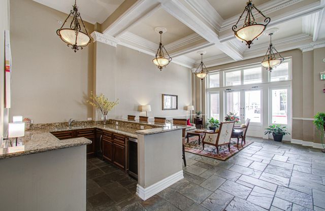 202 25th Street 202, Galveston, TX 77550