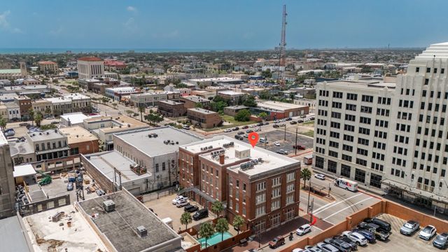 202 25th Street 202, Galveston, TX 77550