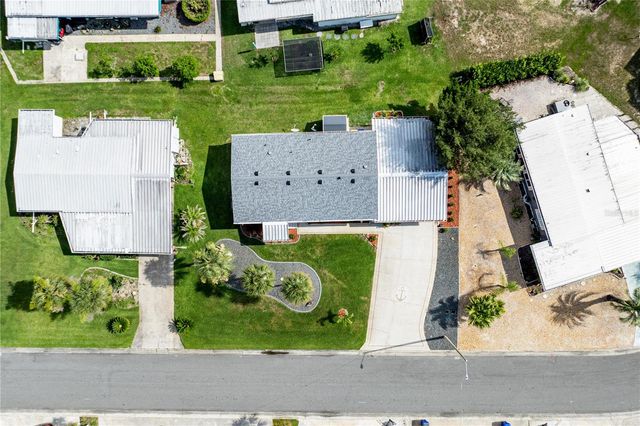 2611 VINDALE ROAD, Tavares, FL 32778