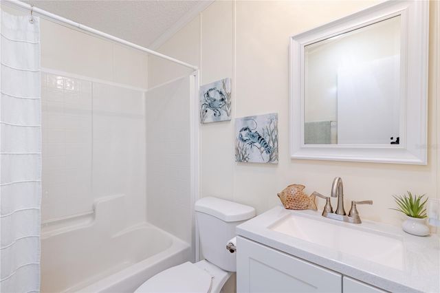 2611 VINDALE ROAD, Tavares, FL 32778